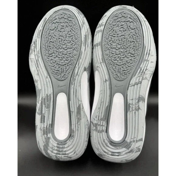 NEW Nike IsoFly Basketball Shoes White Metallic Gold Grey Big Kid's Size 7Y - Picture 6 of 14